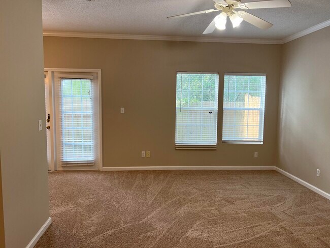 Foto del edificio - 732 E Mack Bayou Dr