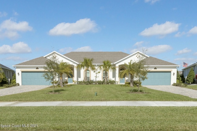 Building Photo - Loren Cove Villa