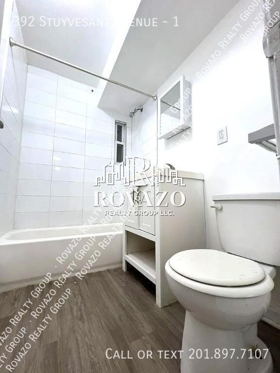 Foto principal - 392 Stuyvesant Avenue, #1 - Studio in Irvi...