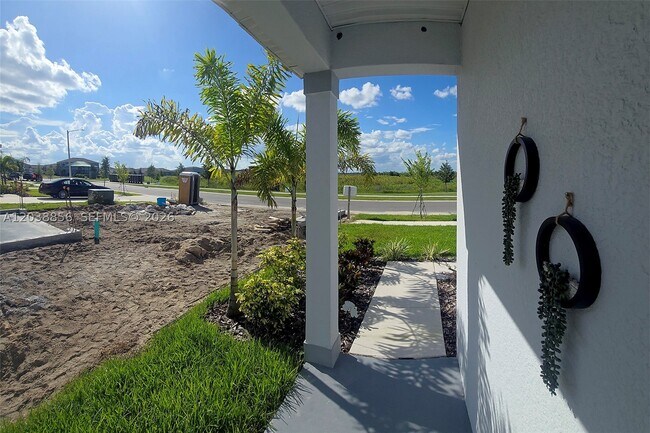 Building Photo - 5539 Maddie Dr