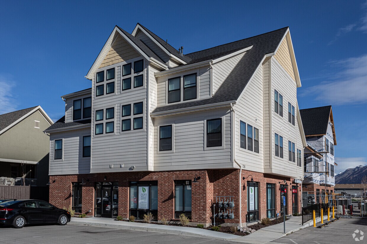 Foto principal - C5 Harvest Park Commercial Center