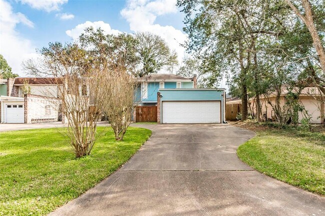 Building Photo - 8 Dorado Dr