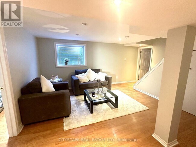 Photo du bâtiment - 116 Rexway Dr