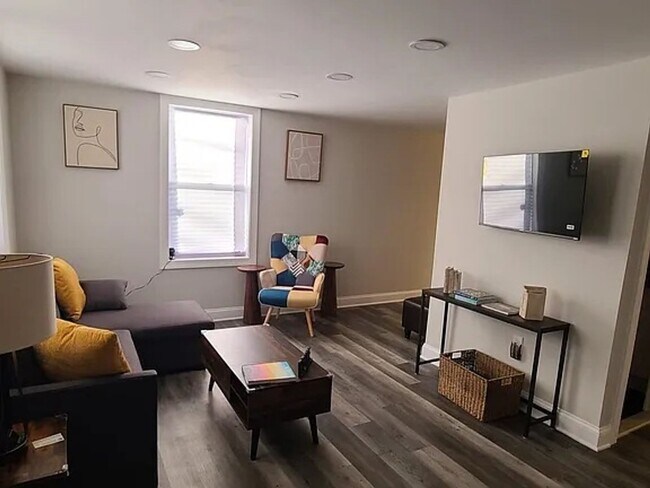 Foto del edificio - Charming 3BR Townhome in Hyattsville - Per...