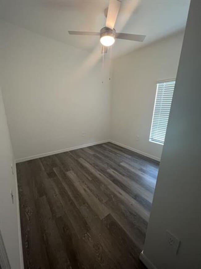 Building Photo - 4028 SW 7th Pl