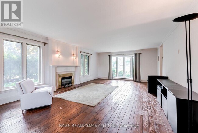 Photo du bâtiment - 69 Fairway Heights Dr