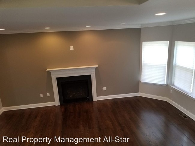 Building Photo - 4 br, 3.5 bath House - 1950 6th Street