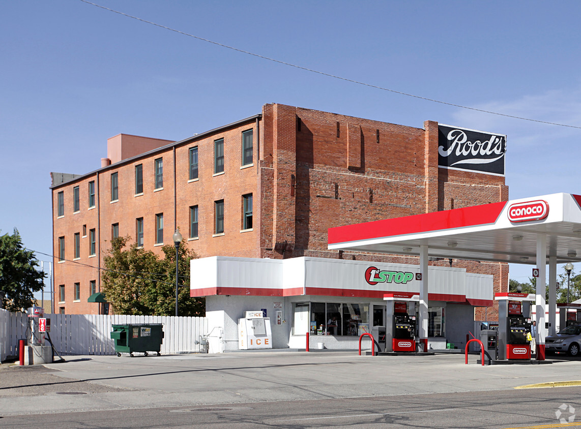 Building Photo - Rood Candy Apartments