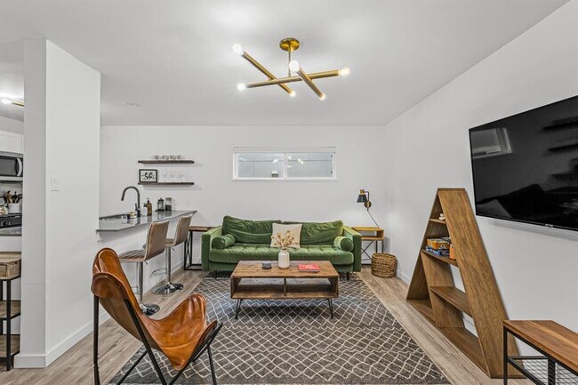 Foto del edificio - 1300 Newning Ave