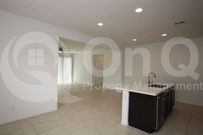 Building Photo - 14163 W Bronco Trl