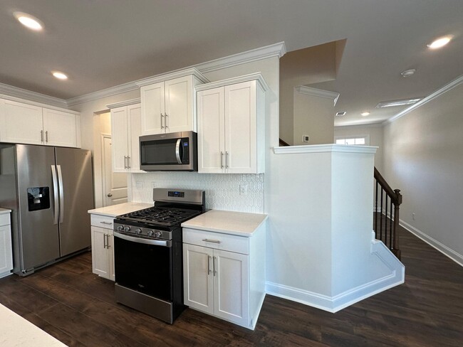 Building Photo - 1254 Firethorne Ave SW