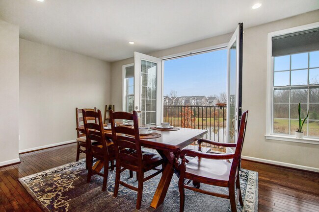 Foto del edificio - 2765 Ashcombe Dr.