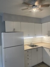 Building Photo - 332 Guelph Line