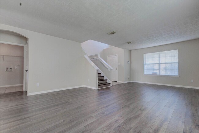 Building Photo - 3434 Fiorella Way