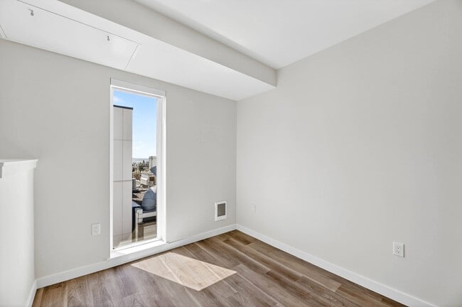 Building Photo - Tanager