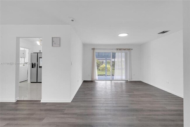 Foto del edificio - 3 bedroom in Miramar FL 33023