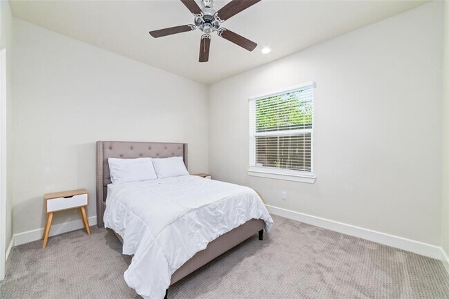 Foto del edificio - 148 Knightsbridge Park Ln
