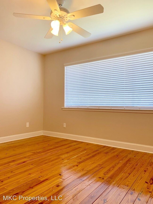 Building Photo - 5013 Iberville St