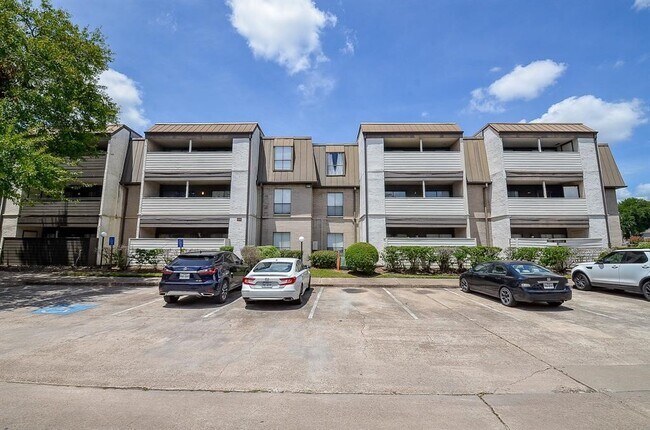Foto del edificio - 3075 Walnut Bend Ln