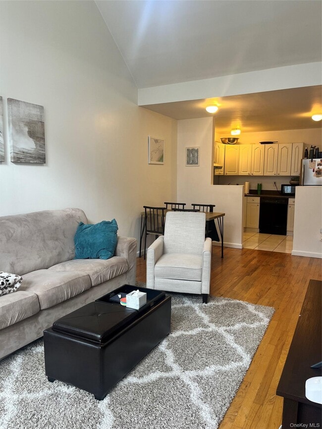 Foto del edificio - 31-17-31-42 42nd St