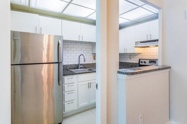 Interior Photo - The Melrose Midtown