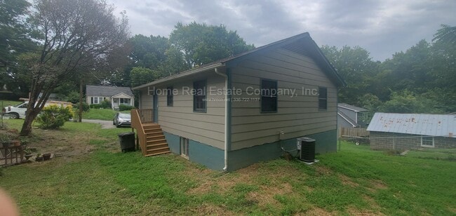 Photo - 730 Laurel St House