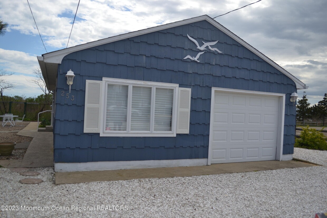 253 24th Ave, Seaside Park, NJ 08752 House Rental in Seaside Park, NJ