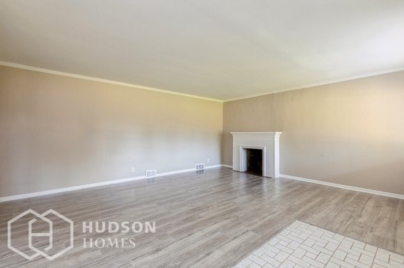 Building Photo - AVAILABLE NOW! - 2195 Reeves Rd NE, Warren...