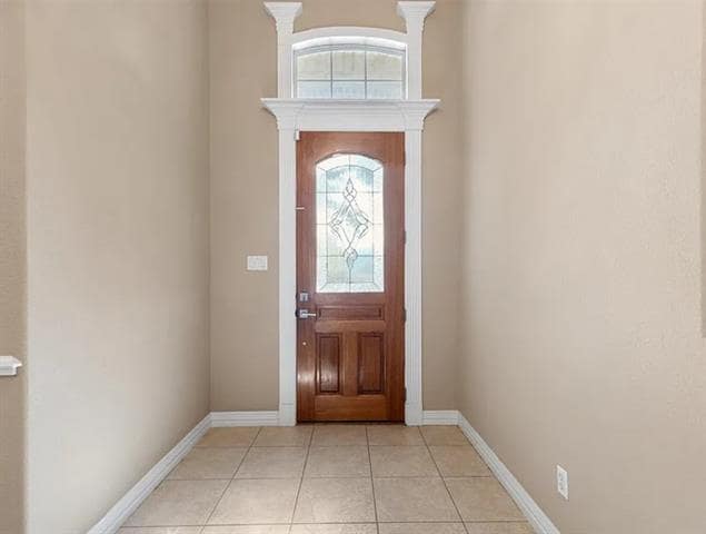 Building Photo - 8205 Edgemont Ct