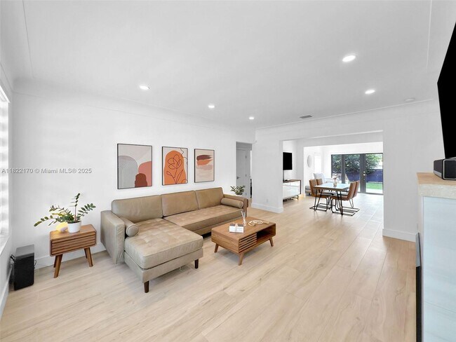 Foto del edificio - 130 SW 25th Rd