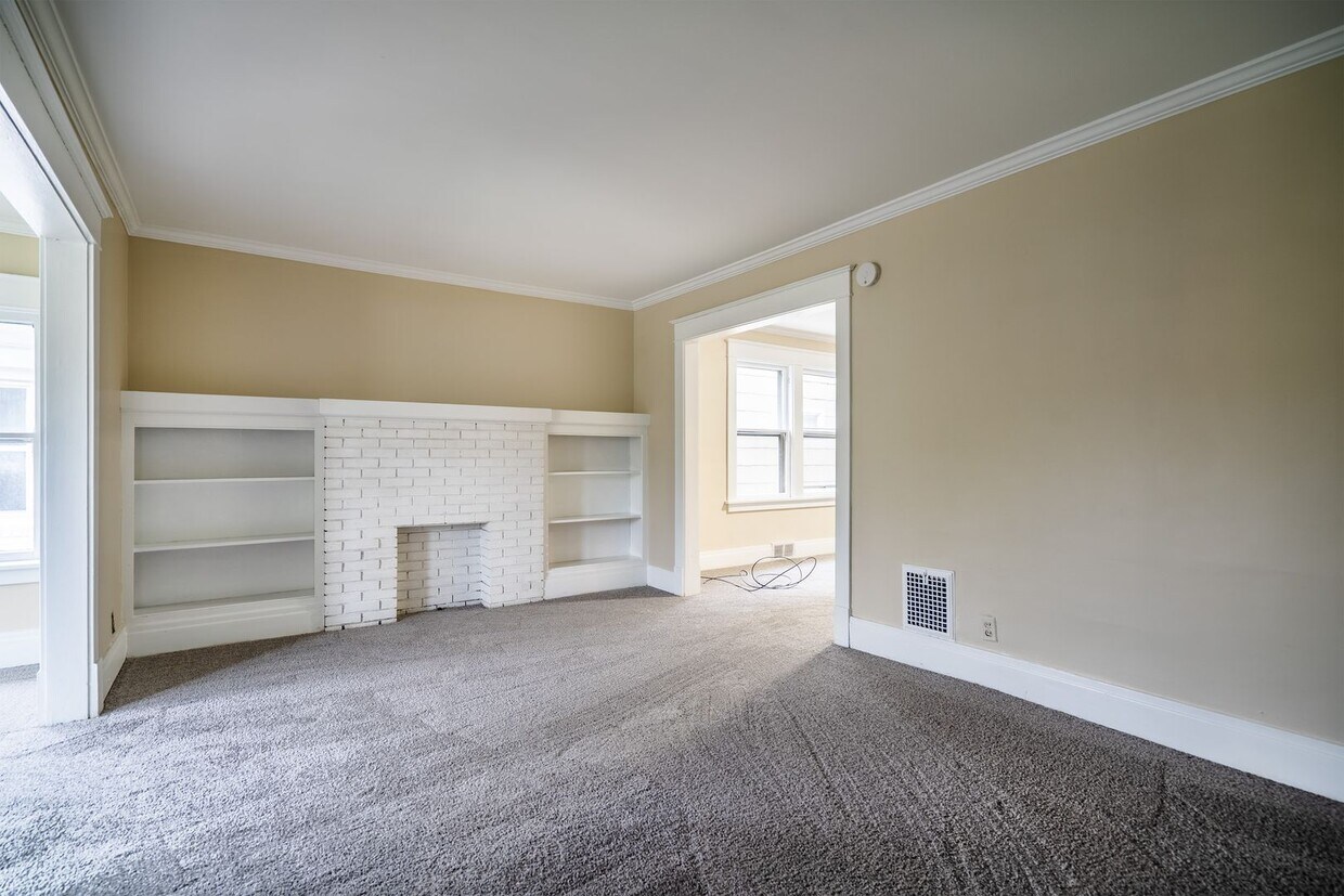 223 Virgil Ave Unit 1, Buffalo, NY 14216 Room for Rent in Buffalo, NY