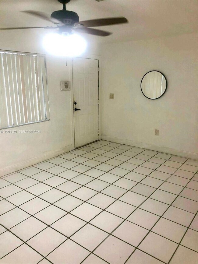 Foto del edificio - 580 Tallulah Rd