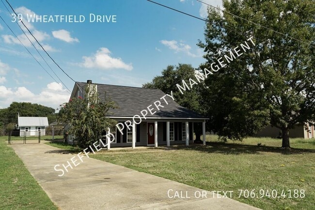 Building Photo - Beautiful home available today!