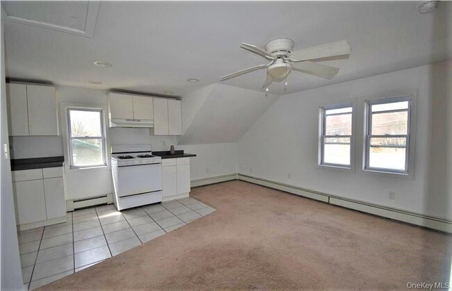 Building Photo - 547 NY-17M