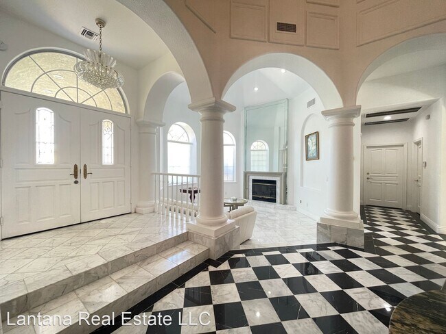 Building Photo - 4 br, 3.5 bath House - 32 Princeville Ln.