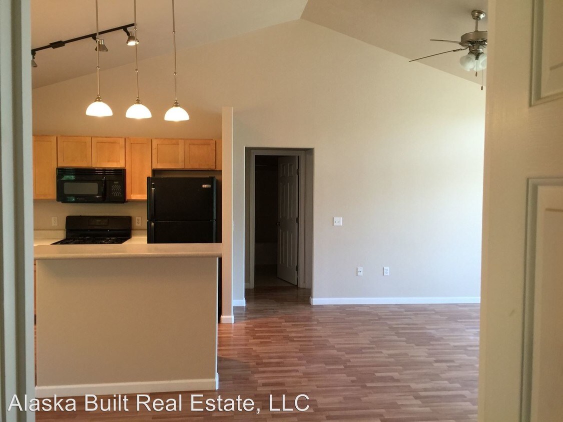 4241 Forestwood Dr, Palmer, AK 99645 Condo for Rent in Palmer, AK