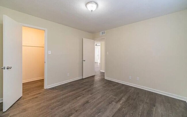 Building Photo - 373 Stone Mountain St