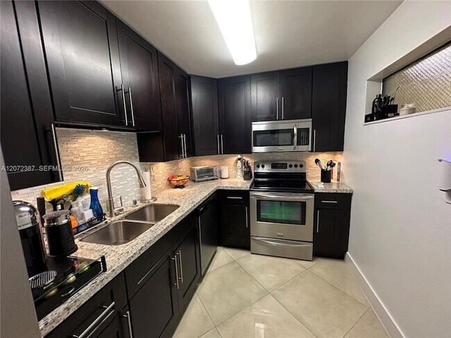 Foto del edificio - 9301 SW 92nd Ave