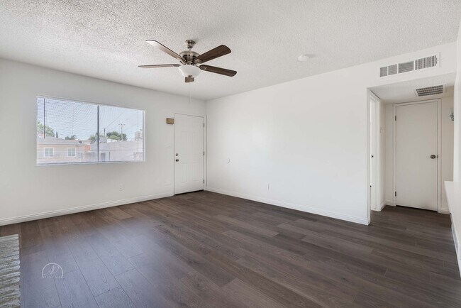 Foto del edificio - 1716 3rd St