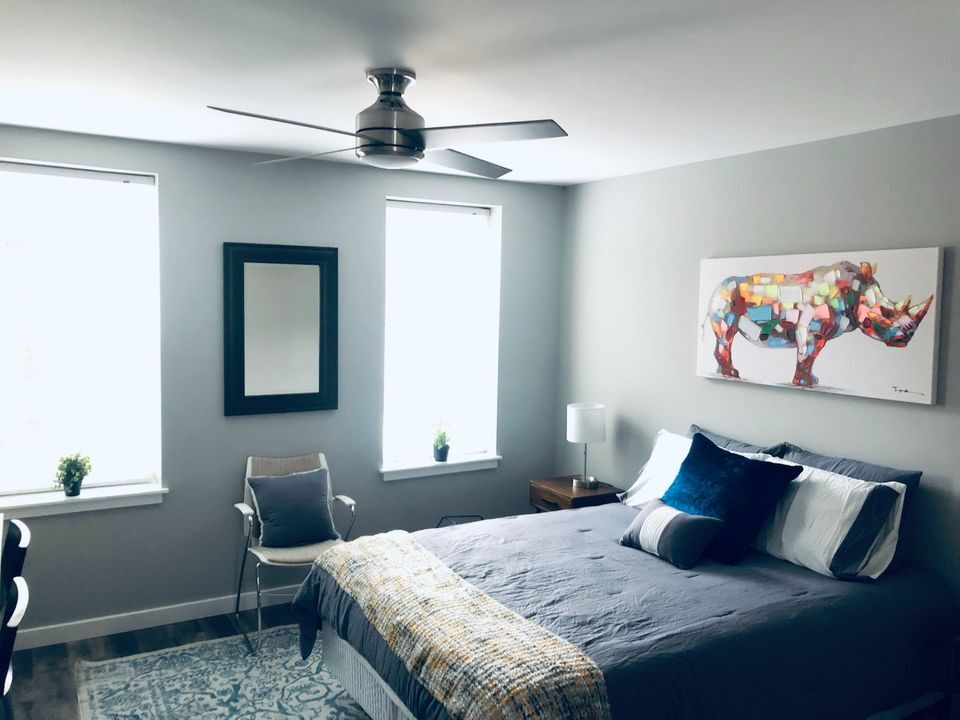 Bedroom - 1839 E Lombard St