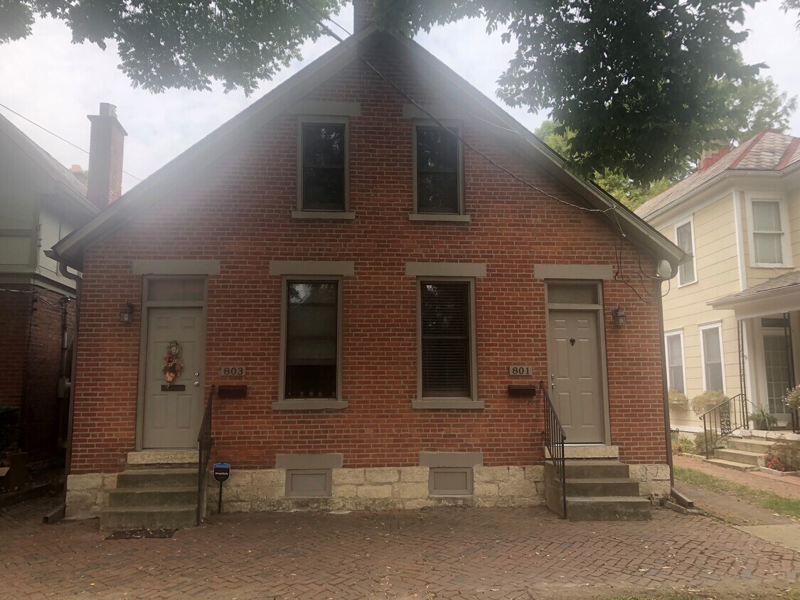 Primary Photo - 801 Mohawk St