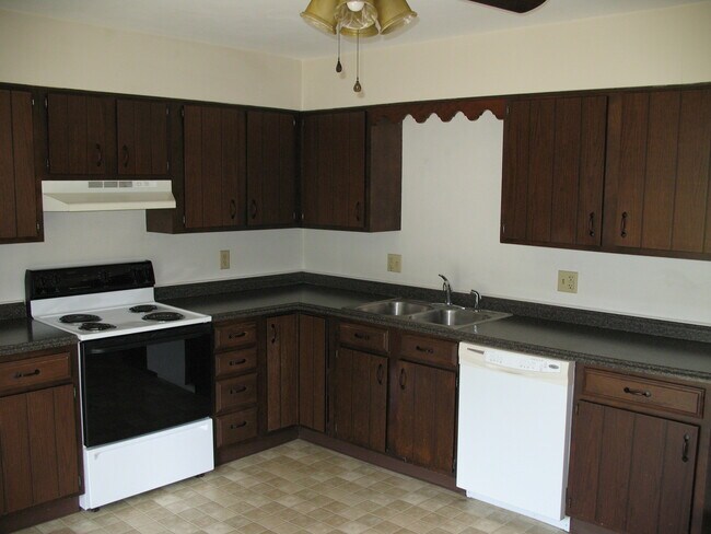 Building Photo - 2626 E 30th St