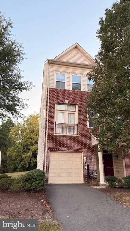 Primary Photo - 16782 Blackjack Oak Ln