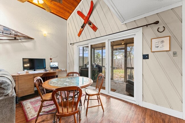 Foto del edificio - 1504 Early Ln