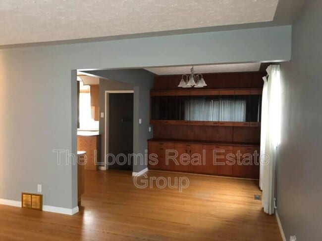 Building Photo - 8708 Meadowlark Rd NW
