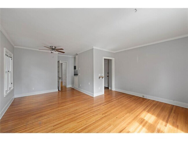 Foto del edificio - 2733 Girard Ave S