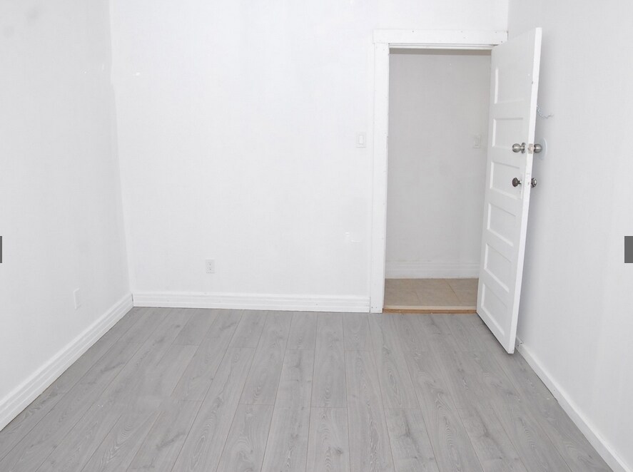 3 bedroom on 2nd floor unit for rent - 3 bedroom  on 2nd floor unit for rent
