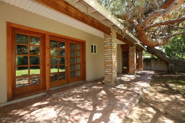 Foto del edificio - 5214 N 33rd St