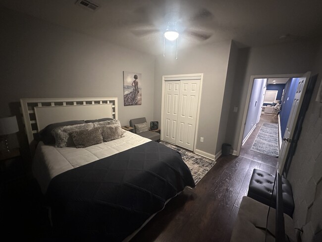 Photo - 1412 Joliet St House