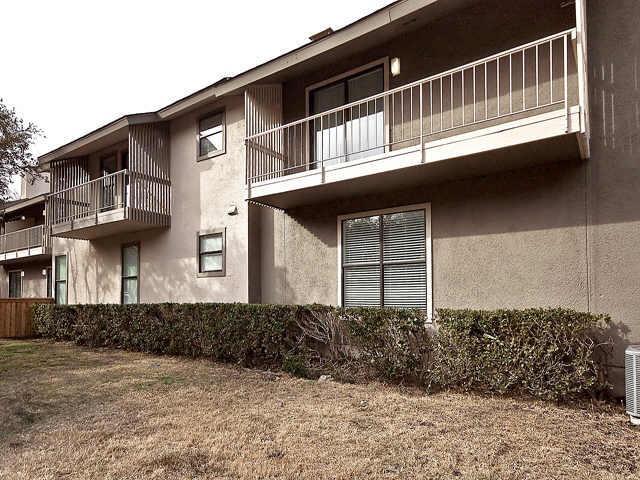 Building Photo - 5909 Birchbrook Dr